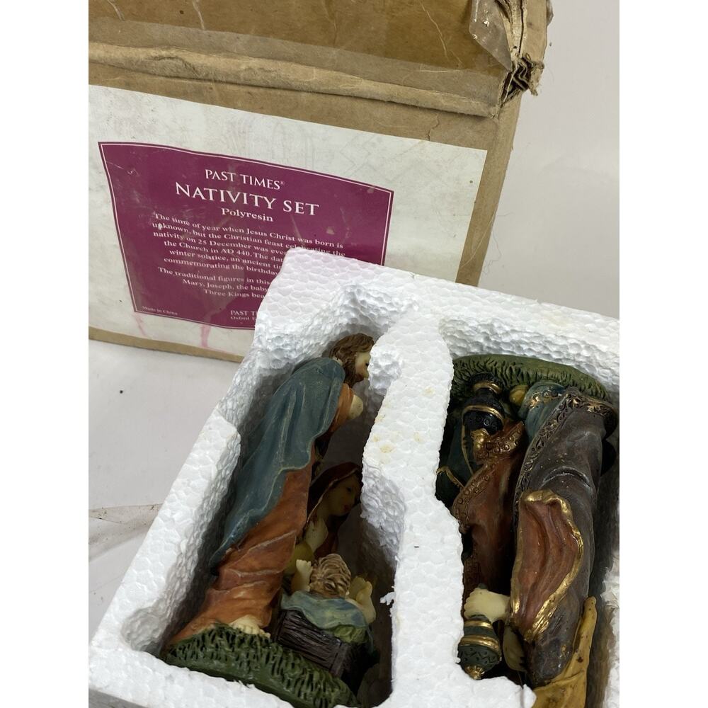 Past Times Nativity Set - Picture 8 of 8